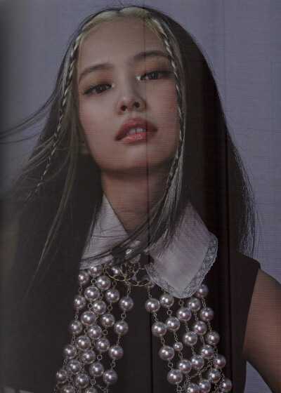 Jennie
//不用注 高清 没截比例 开新专了