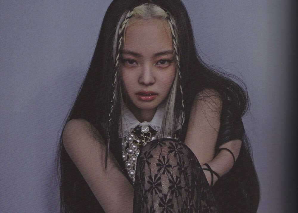 Jennie
//不用注 高清 没截比例 开新专了