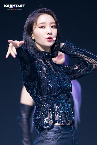 Oh My Girl Binnie 裴有彬