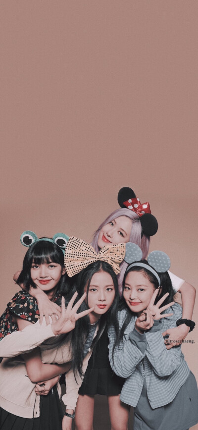 BLACKPINK
cr.ultrosechaeng