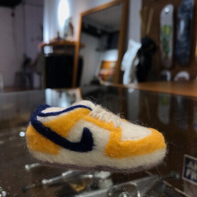 羊毛毡｜Nike dunk sb湖人配色紫金