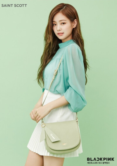 Jennie 人间香奈儿