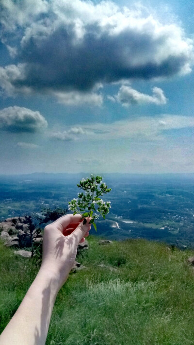 一起去爬山？