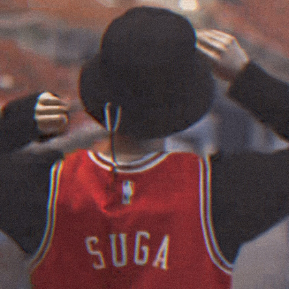 闵玧其SUGA