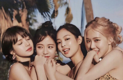 BLACK PINK全员合照 今日分享