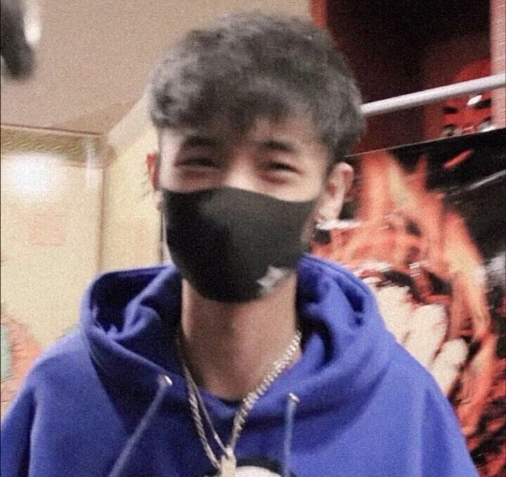 秦霄贤头像
抱图dd点赞