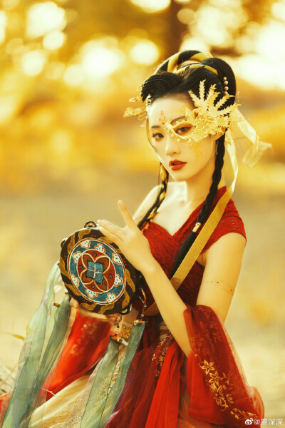 『灼华录•兮子』