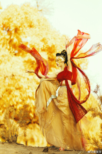 『灼华录•兮子』