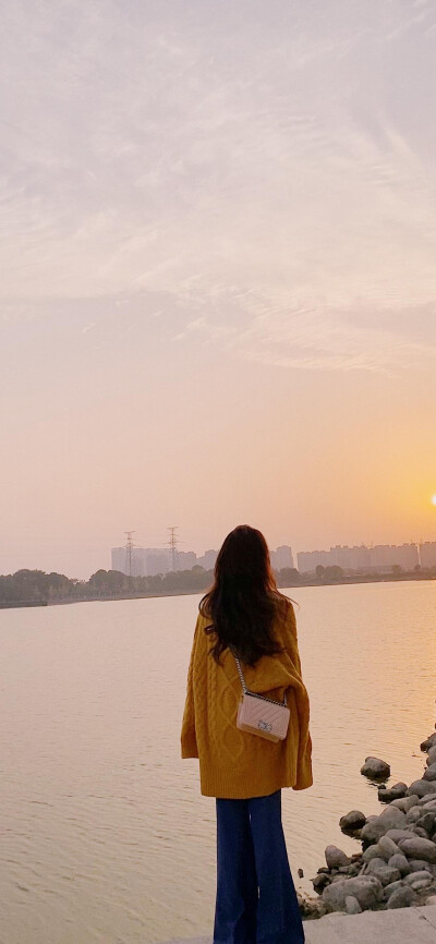 壁纸♡ 自截by FeelingNice 