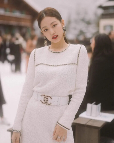 人间香奈儿 jennie