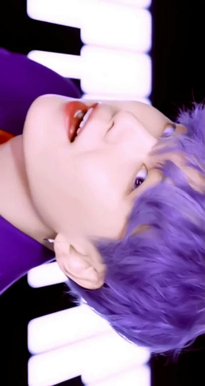 -小其紫发也超好看
-闵玧其壁纸
-©沈霂.简介