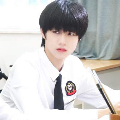 芝心真的超可爱啦
朱志鑫