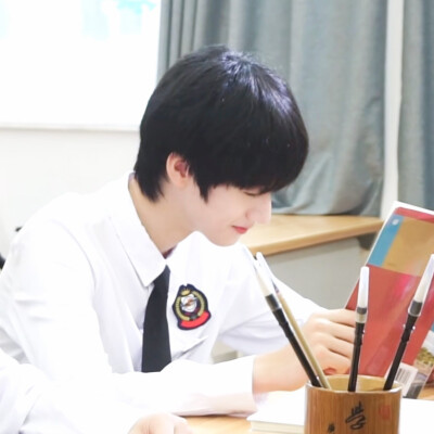 芝心真的超可爱啦
朱志鑫