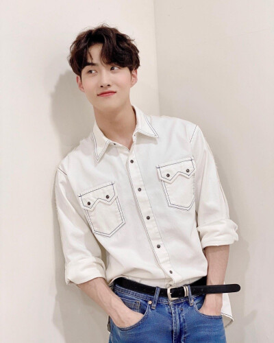 PENTAGON 吕畅九（YEOONE）