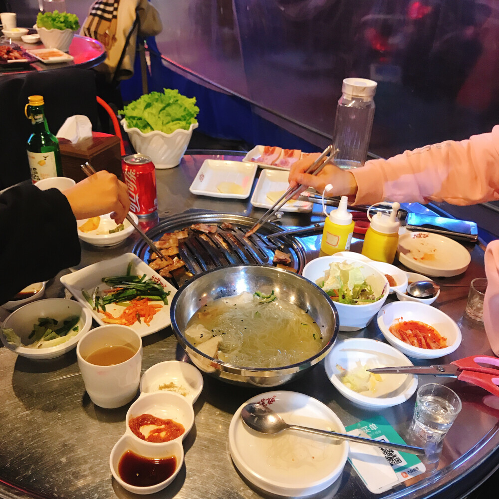 零食 咖喱猪排饭 辣豆腐汤 水冷面 韩国料理 越南菜 warawara草莓酒 辣章鱼芝士锅