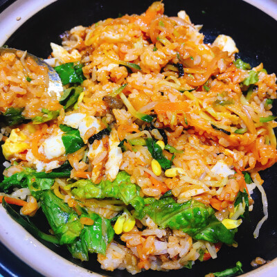 石榴 炒饭 烤肉 米肠汤饭 炒蛤蜊 辛拉面饺子 饺子辛拉面 짬뽕 海鲜汤面