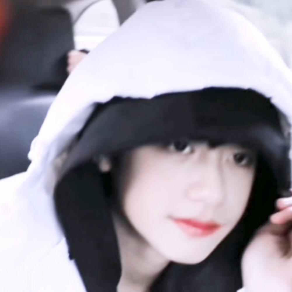 这么可爱的芝心谁能忍得住不rua
朱志鑫