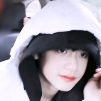 这么可爱的芝心谁能忍得住不rua
朱志鑫