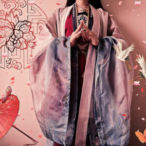 清风不减旧时暖，只想与君共长安