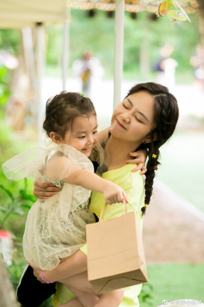 谭松韵以家人之名张新成贺子秋凌霄宋威龙奇妙小森林艾玛