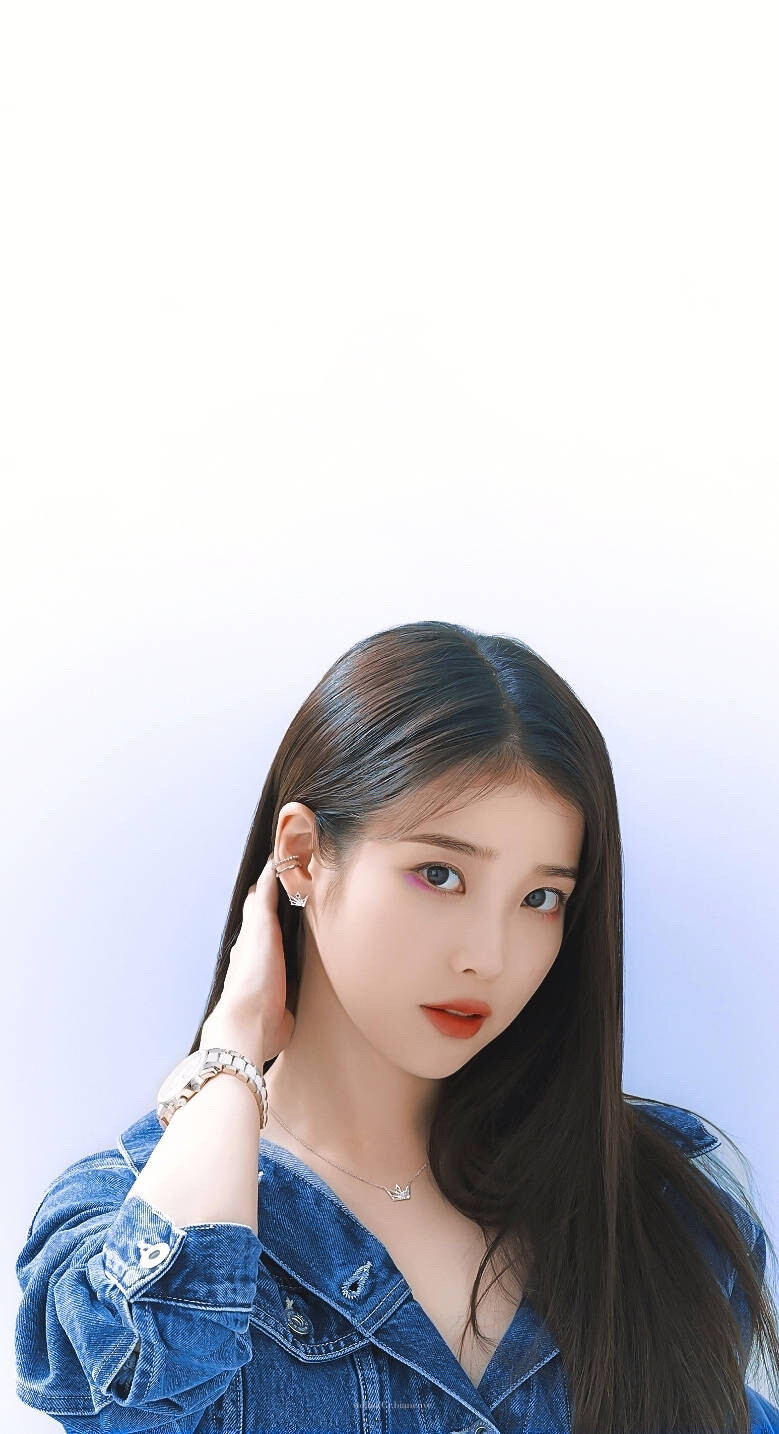 IU | J.Estina
cr:边五爷