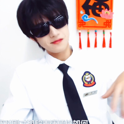 臭屁小孩
朱志鑫