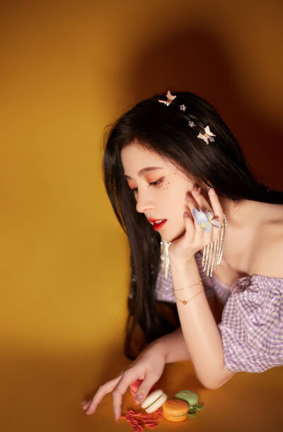 图源鞠婧祎工作室
无水印