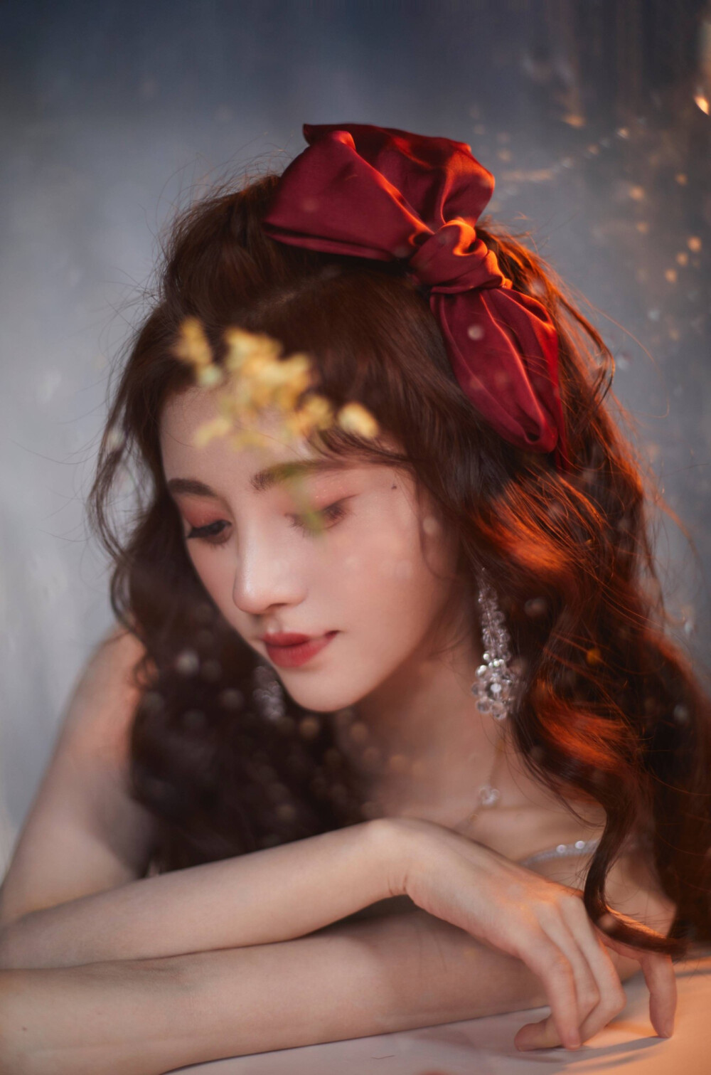 图源鞠婧祎工作室
无水印