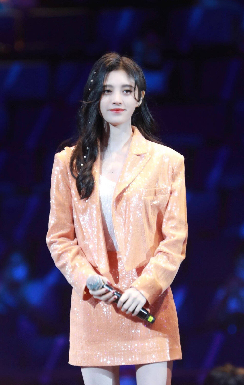 图源鞠婧祎工作室
无水印