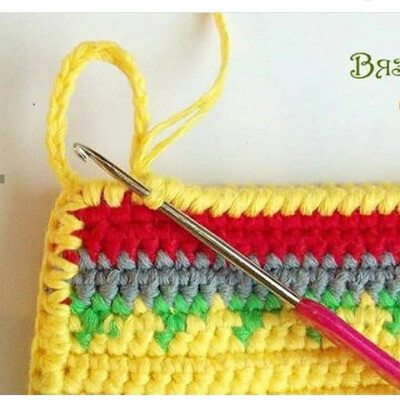 情侣小鸡提花隔热垫/手套像素画8-7
作者见水印，转自网络