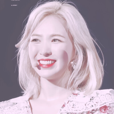 孙胜完Wendy 原​Aurora940221_