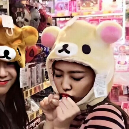 blackpink超甜cp之打啵j情头，图来源未知