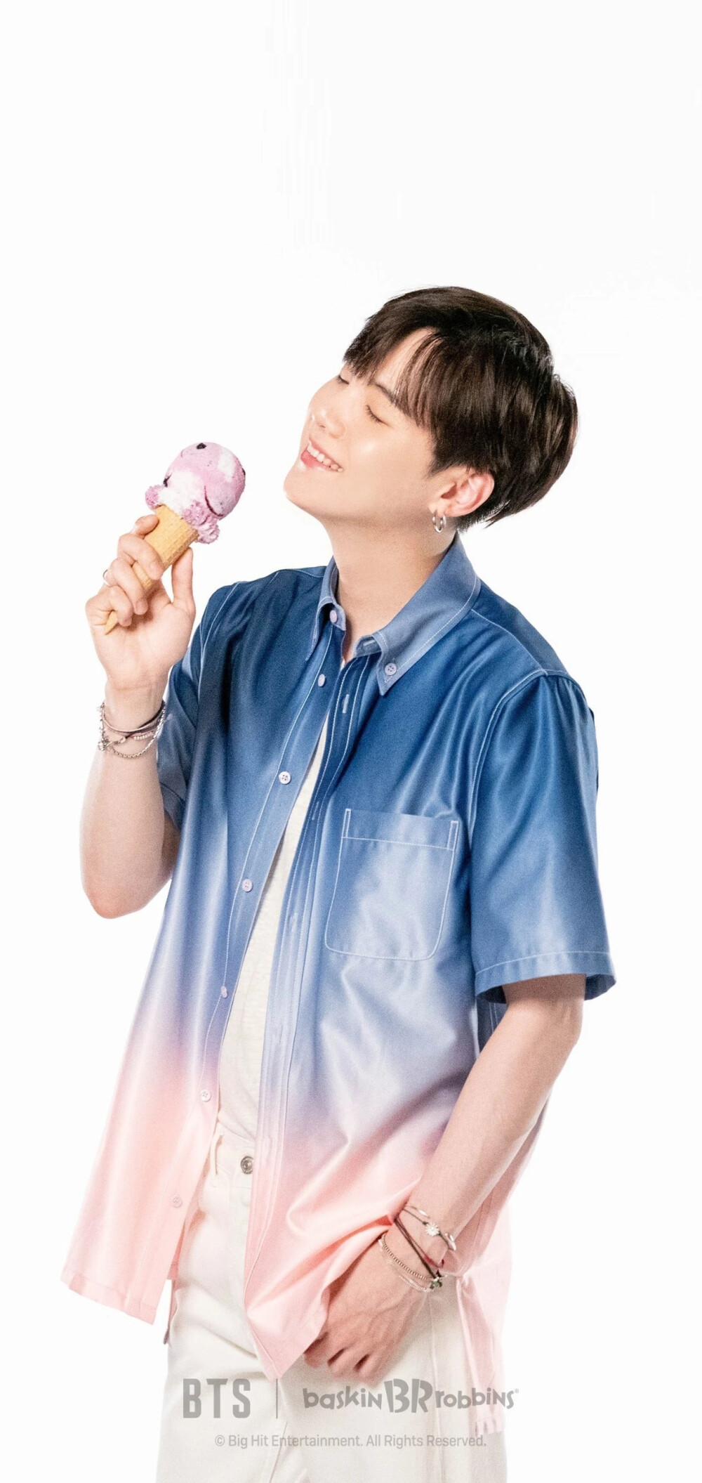 BTS X Baskinrobbins
防弹少年团壁纸
BTS壁纸
金南俊金硕珍闵玧其郑号锡朴智旻金泰亨田柾国BTS
