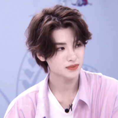 Justin黄明昊