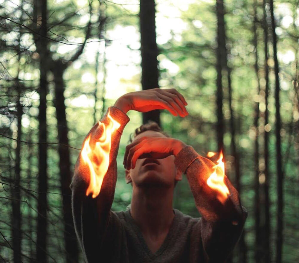  摄影:Kyle Thompson
超现实主义
孤独是人生的常态