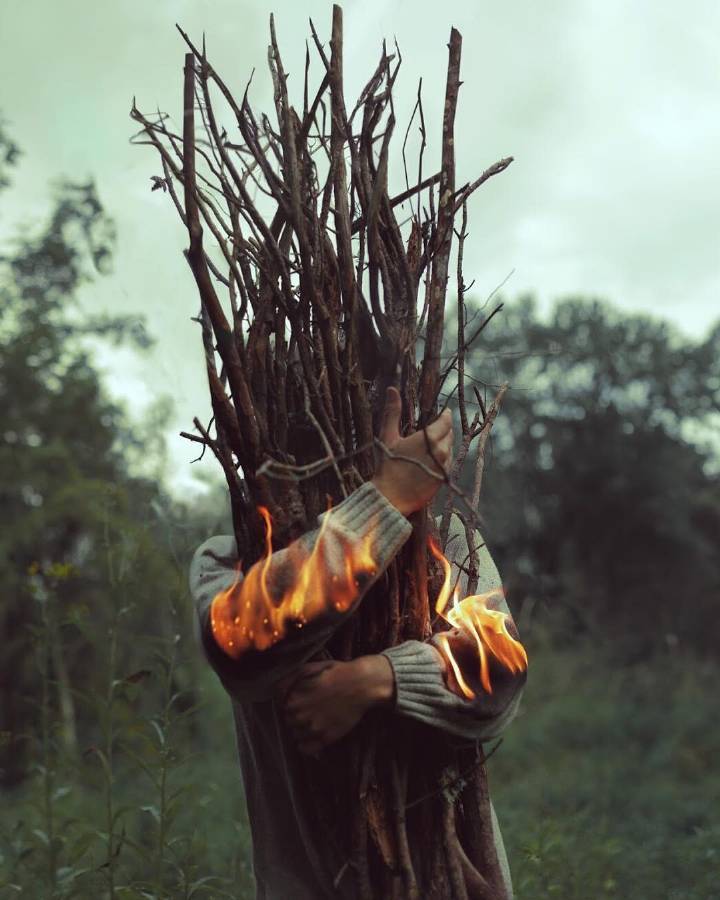  摄影:Kyle Thompson
超现实主义
孤独是人生的常态