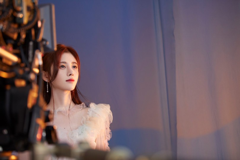 图源鞠婧祎工作室
无水印