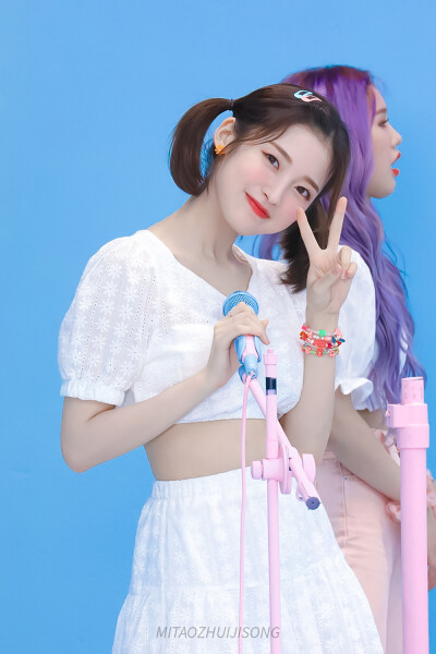 崔乂园ARIN（禁二改）
微博©蜜桃追击颂