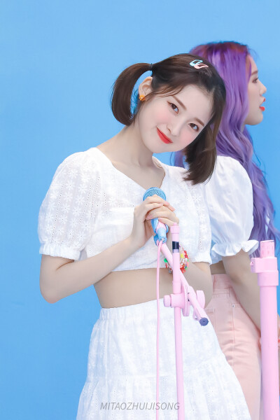 崔乂园ARIN（禁二改）
微博©蜜桃追击颂