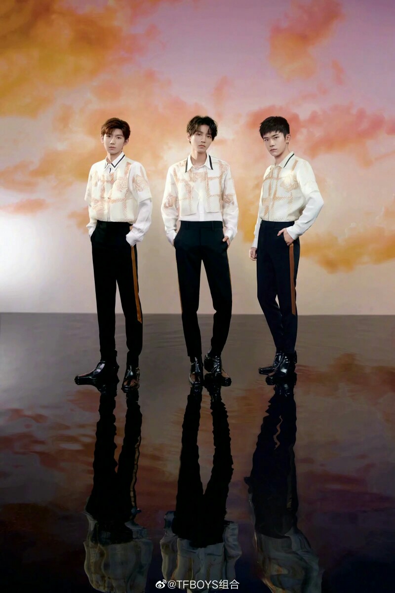 TFBOYS
凯源玺门
