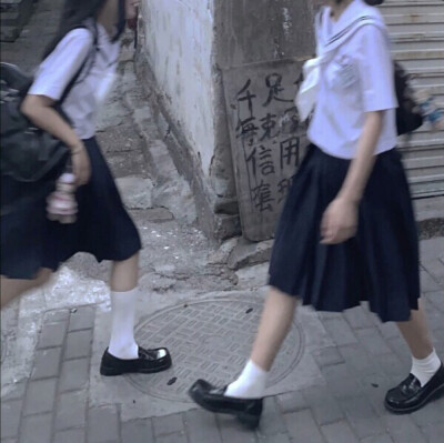 女头 动漫 制服女头