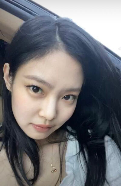 Jennie壁纸