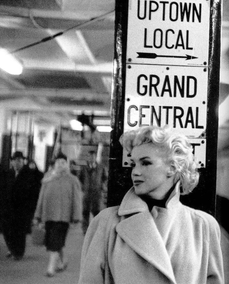  Marilyn Monroe photographed in New York by Ed Feingersh for Redbook Magazine, March 1955 ???