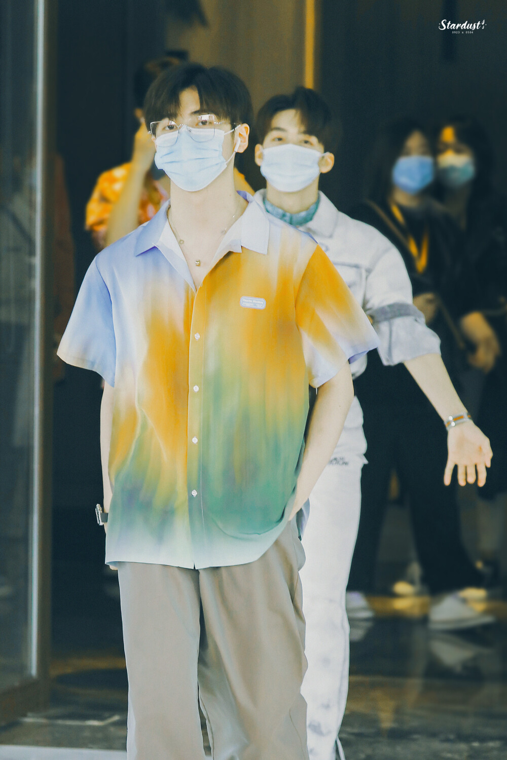 何焉悦色/cr见水印