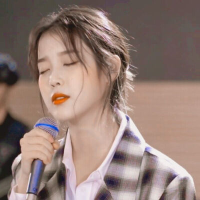 ©朴安冉
iu