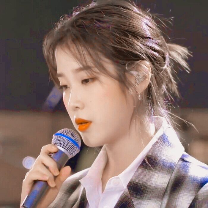 ©朴安冉
iu