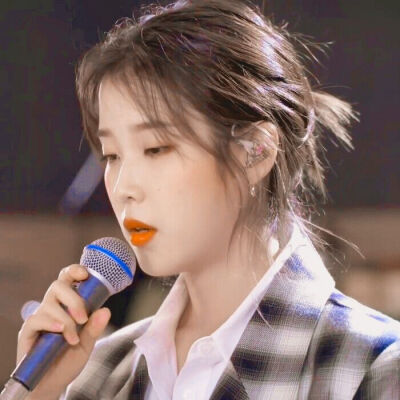 ©朴安冉
iu