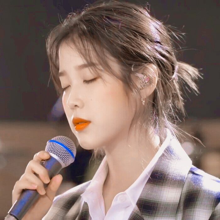 ©朴安冉
iu