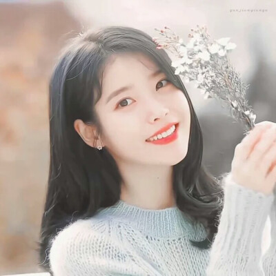 IU