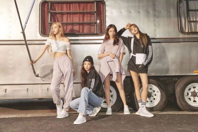 #Black Pink
个人公号：日常文案杂货铺。
